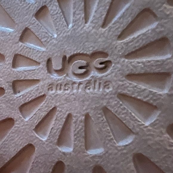 UGG BAILEY BOW TALL - Picture 13 of 16